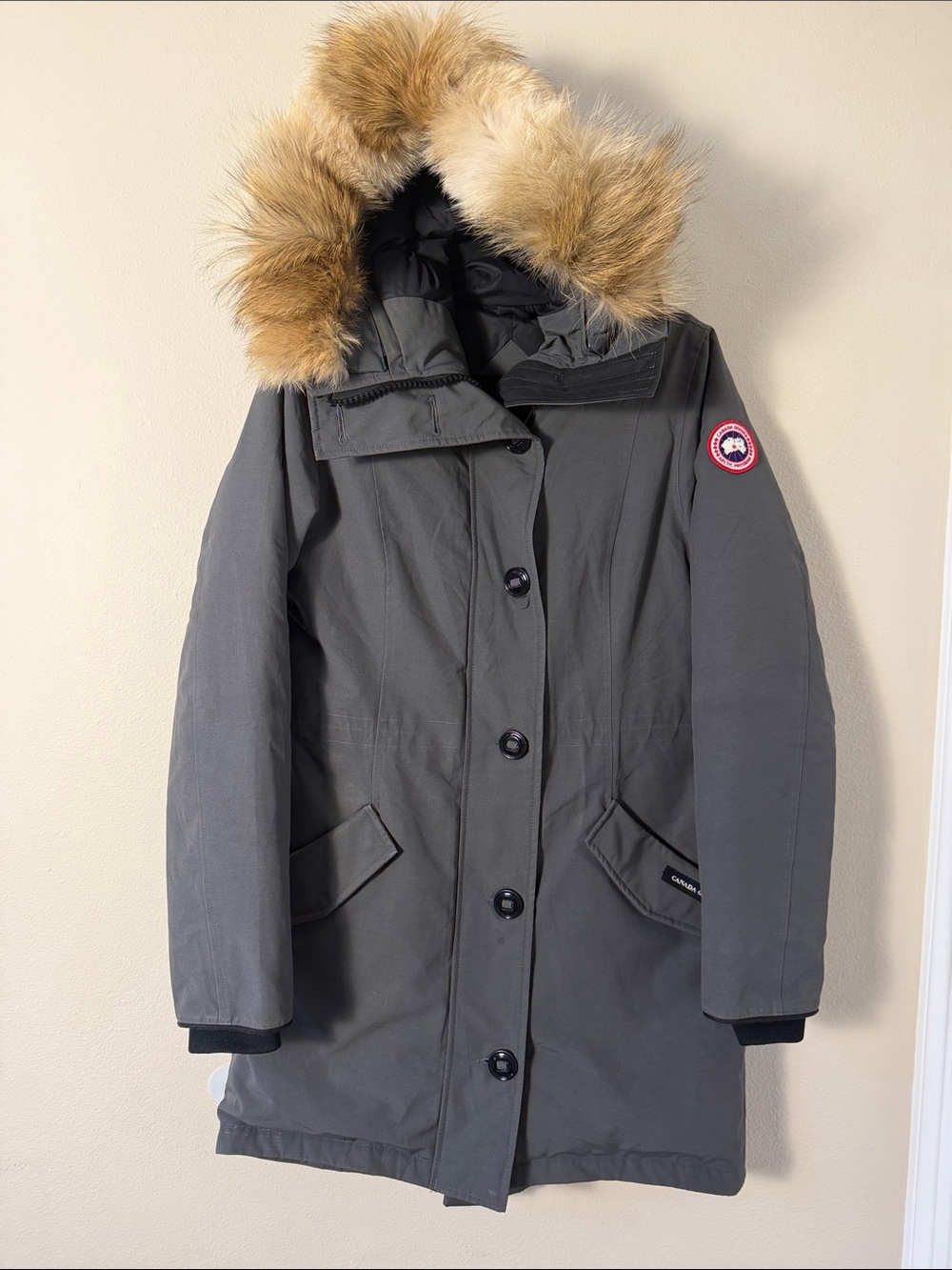 Canada Goose Women's Graphite Rossclair Parka with Fur Trim Hood Size M